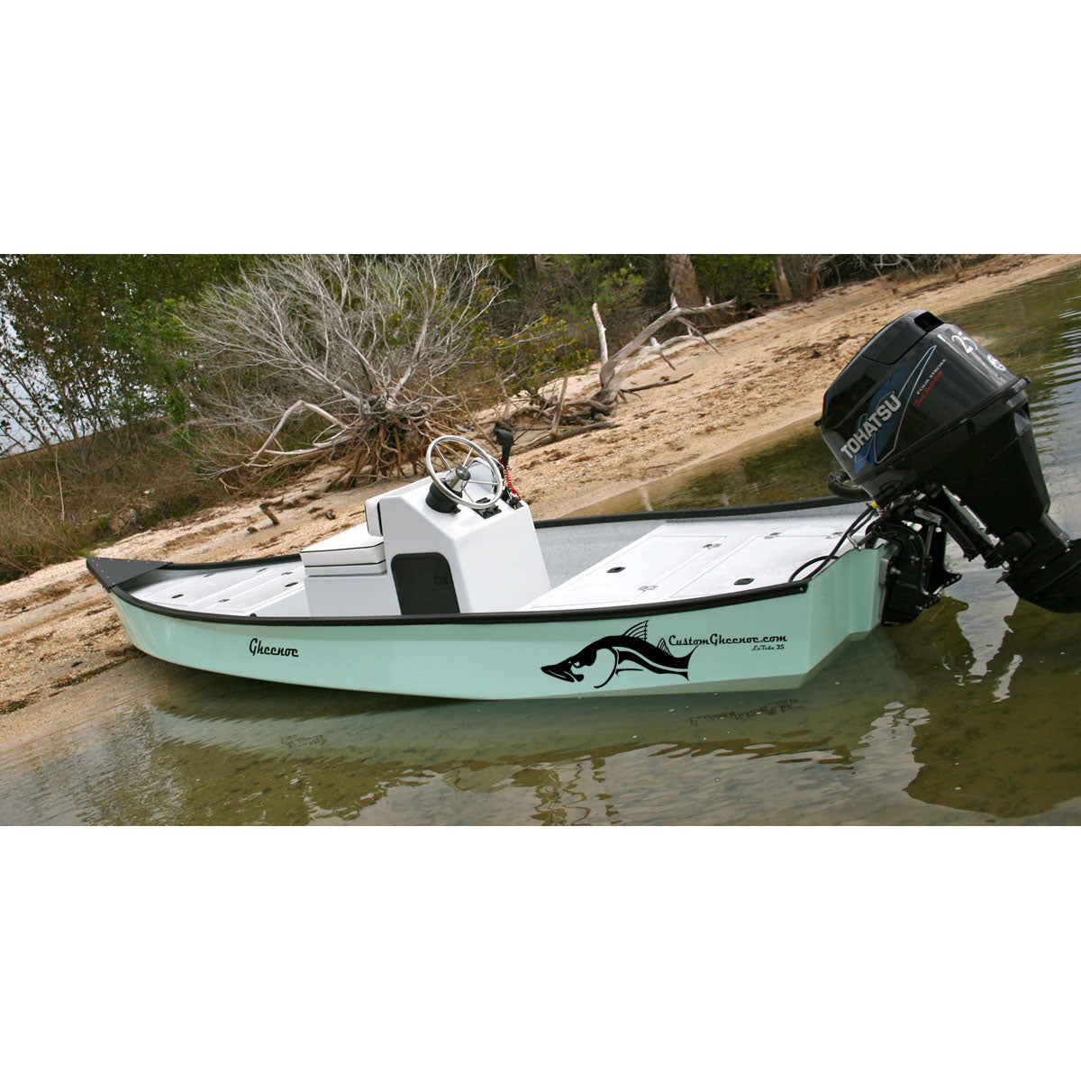 Snook Decal by Skiff Life in Black or White - Skiff Life